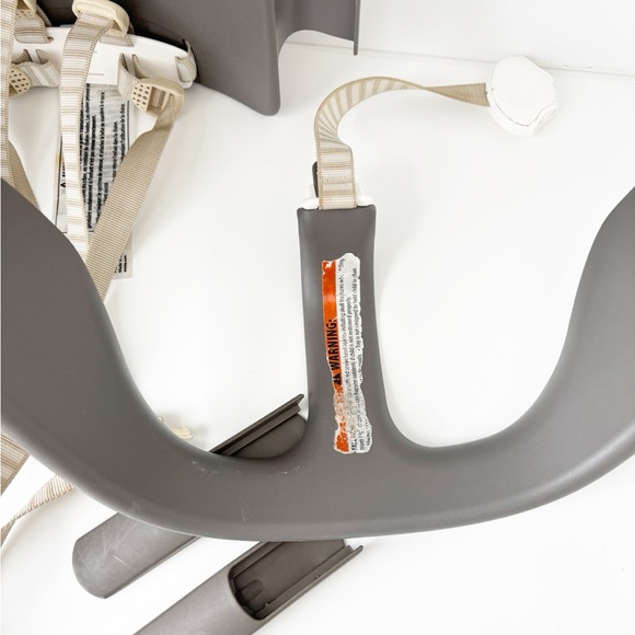 Stokke Tripp Trapp Baby Set in Hazy Grey - Picture 5 of 7